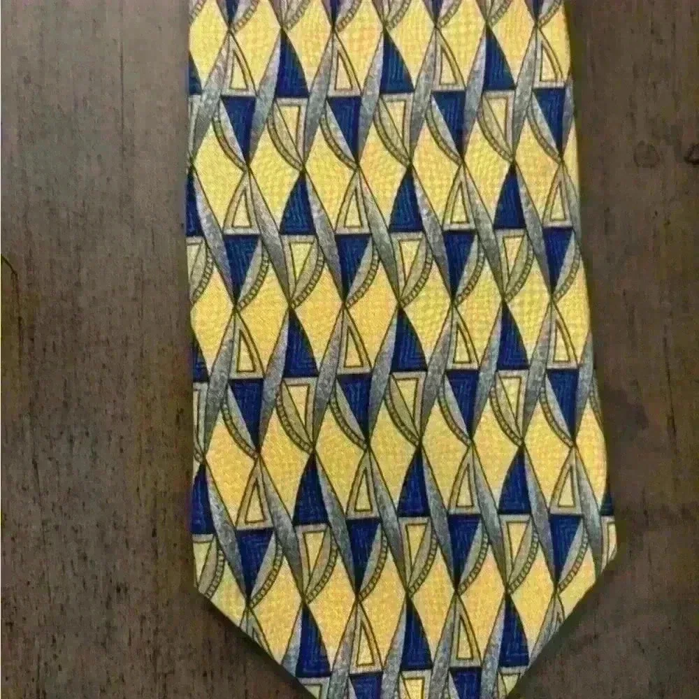 Kenneth Cole Men’s All Silk Yellow Navy Gray Geometric Neck Tie